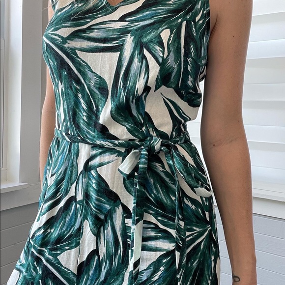 Who What Wear Banana Leaf Jumpsuit - Picture 4 of 5